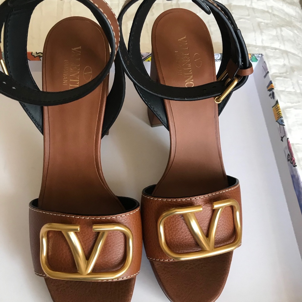 Valentino VLOGO platform sandal